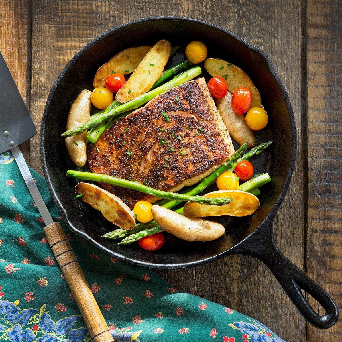 Simple Chef Cast Iron Skillet 3-Piece Set - 12", 10", 8" Heavy Duty Pans - Professional Restaurant Chef Quality Pre-Seasoned Pan Cookware Set