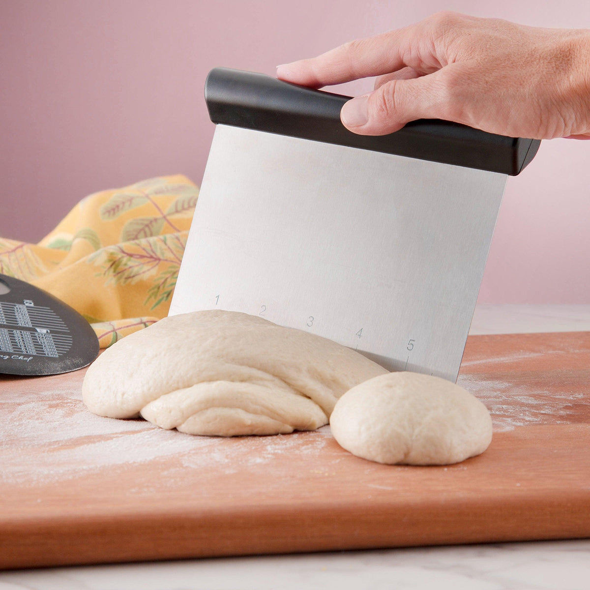 Spring Chef - Dough Blender and Pastry Cutter, Stainless Steel Nut, Pie, Pastry and Dough Cutter and Scraper, Multipurpose Baking Tools with Soft Grip Handles, Black