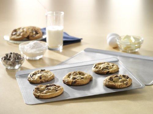 USA Pan Bakeware Cookie Sheet, Warp Resistant Nonstick Baking Pan, Made in the USA from Aluminized Steel, Large Set of 2